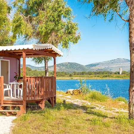 Village Laguna Blu מלון פרטיליה