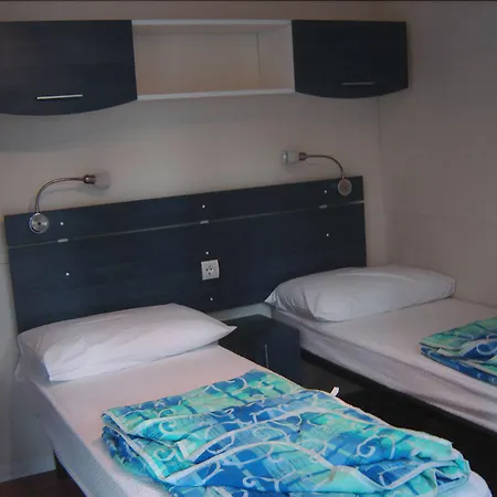 Village Laguna Blu מלון פרטיליה