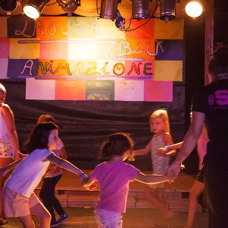 מלון Village Laguna Blu פרטיליה