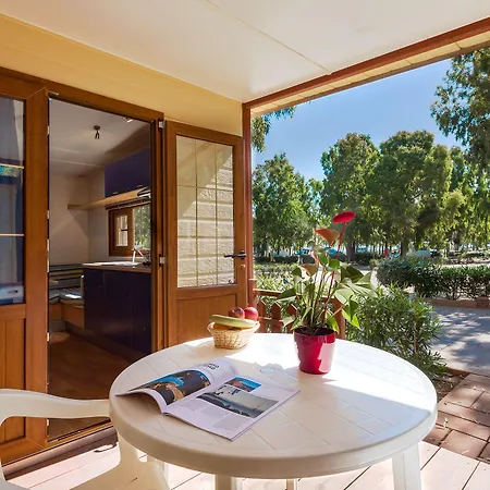 מלון Village Laguna Blu *