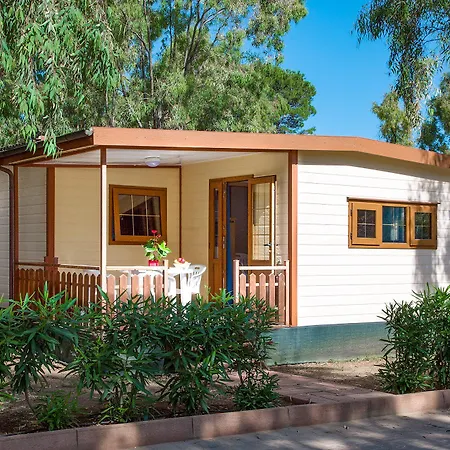 Village Laguna Blu פרטיליה