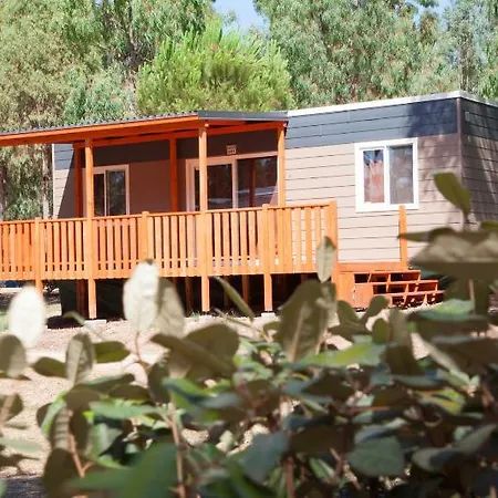 Village Laguna Blu מלון *