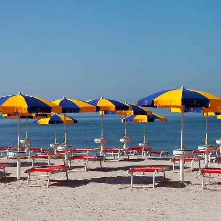 Village Laguna Blu מלון פרטיליה