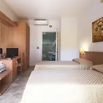Hotel Village Laguna Blu *