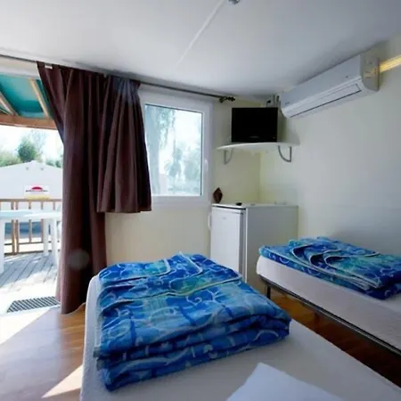 酒店 Village Laguna Blu *